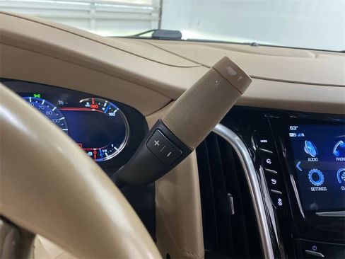 Used 2020 Cadillac Escalade Platinum image 27