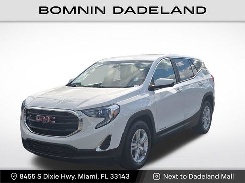 Used 2021 GMC Terrain SLE FWD image 1