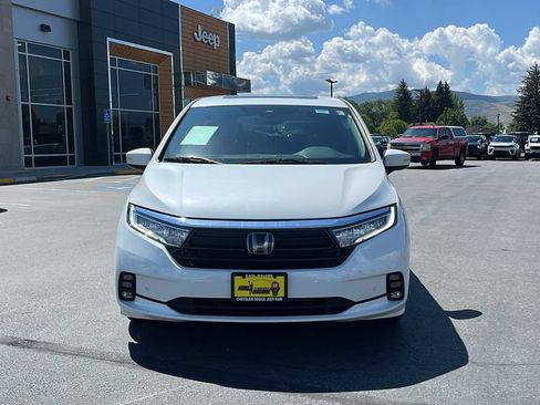 Used 2022 Honda Odyssey Elite image 2
