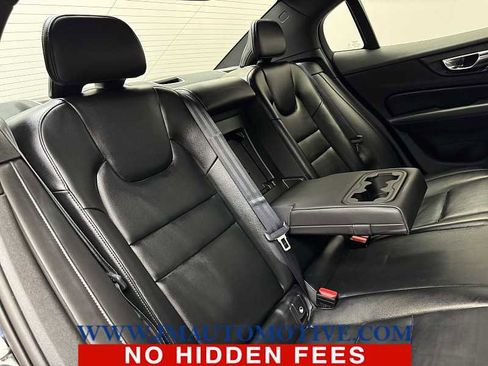Used 2019 Volvo S60 T6 Momentum image 19