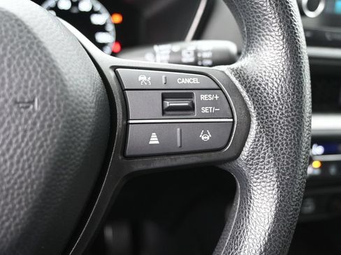 Used 2023 Honda CR-V LX image 17