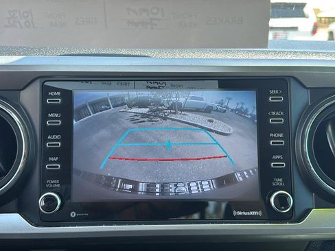 Used 2022 Toyota Tacoma SR5 RWD image 22