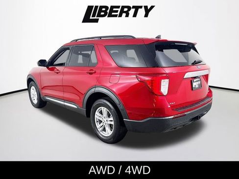 Certified 2022 Ford Explorer XLT w/ Class IV Trailer Tow Package image 5