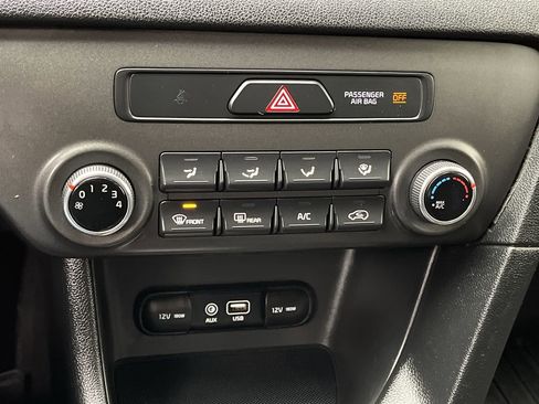 Used 2018 Kia Sportage LX AWD/4WD image 17