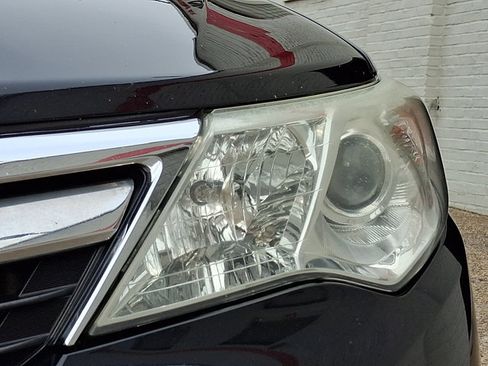 Used 2014 Toyota Camry LE image 10