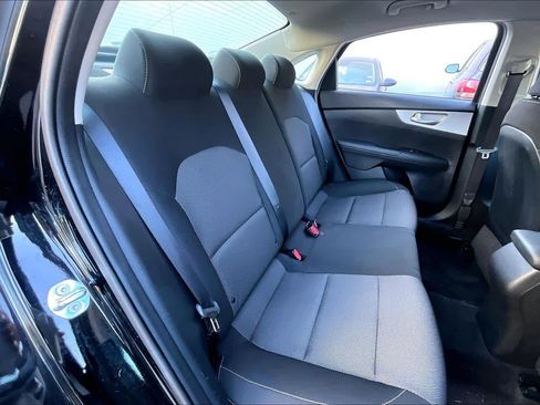 Used 2024 Kia Forte LXS image 18