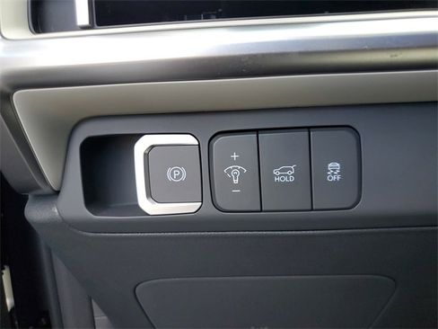 Used 2025 Hyundai Santa Fe SEL image 28