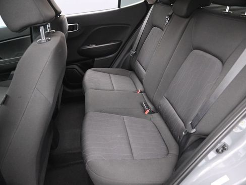 Used 2022 Hyundai Venue SE FWD image 26