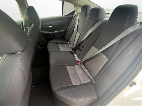 Used 2022 Nissan Sentra SV image 18