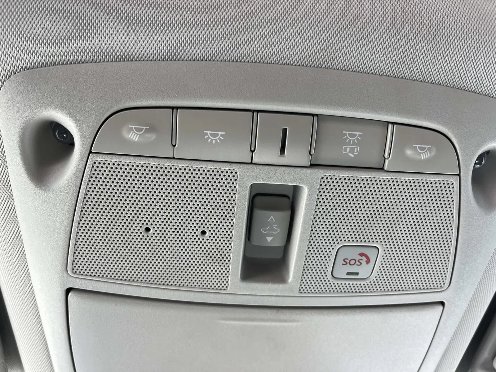 Used 2023 Nissan Armada SL w/ Cargo Package AWD/4WD image 17