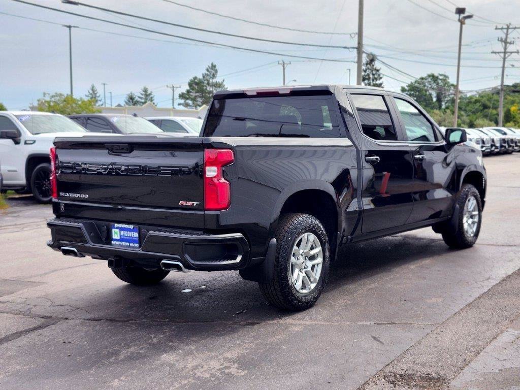Used 2025 Chevrolet Silverado 1500 RST w/ Z71 Off-Road Package AWD/4WD image 5