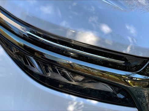 Used 2023 Chevrolet Equinox RS image 23