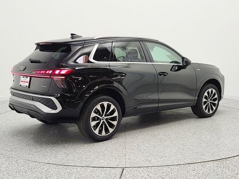 New 2026 Audi Q3 quattro 2.0T AWD/4WD image 5