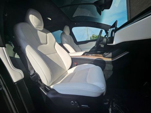 Used 2023 Tesla Model X AWD/4WD image 60