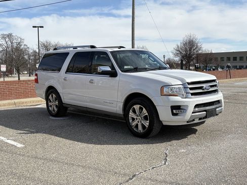 Used 2016 Ford Expedition EL Platinum image 8