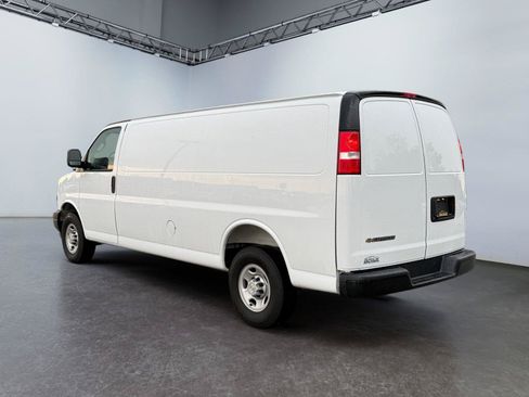 Used 2025 Chevrolet Express 2500 Extended w/ Driver Convenience Package RWD image 5