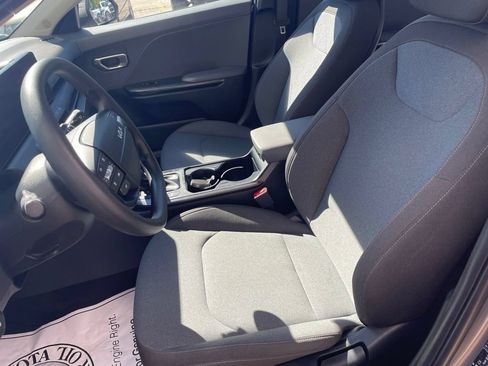 Used 2025 Kia K4 FWD image 9