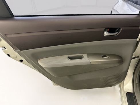 Used 2005 Toyota Prius image 25