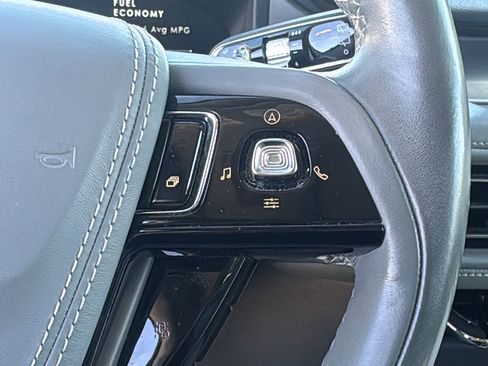 Used 2020 Lincoln Aviator Reserve w/ Equipment Group 202A image 24