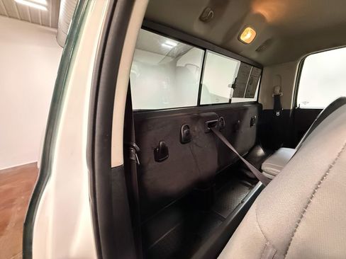 Used 2018 RAM 3500 SLT w/ Snow Chief Group AWD/4WD image 13