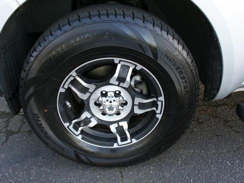 Used 2015 Nissan Frontier S image 23