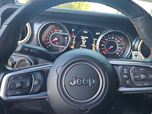 Used 2022 Jeep Wrangler Unlimited Rubicon w/ Xtreme Recon 35" Tire Package AWD/4WD image 24