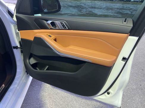 Used 2022 BMW X5 sDrive40i w/ M Sport Package image 41