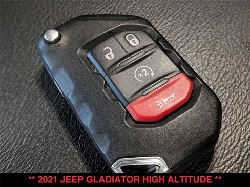 Used 2021 Jeep Gladiator Overland image 28