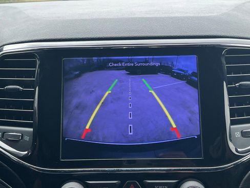 Used 2020 Jeep Grand Cherokee Limited image 32