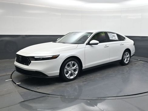 New 2026 Honda Accord LX image 10