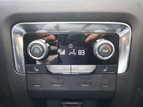 Used 2025 Chevrolet Tahoe High Country image 31