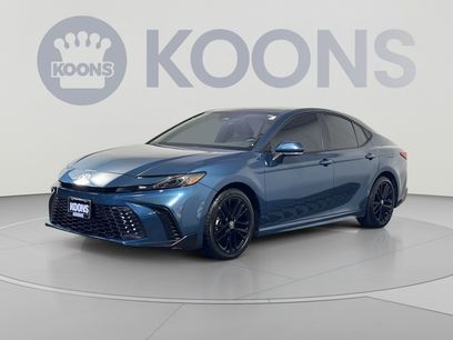 Used 2025 Toyota Camry SE w/ Convenience Package