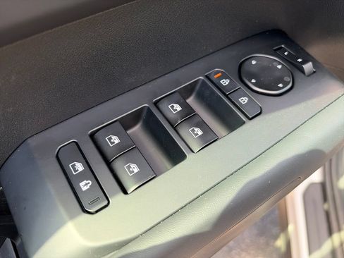 Used 2027 Kia Telluride LX FWD image 17