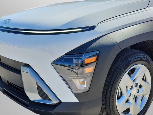 New 2026 Hyundai Kona SE image 6