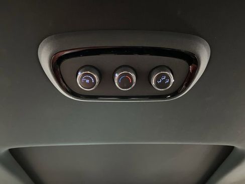 Used 2025 Dodge Durango R/T image 37