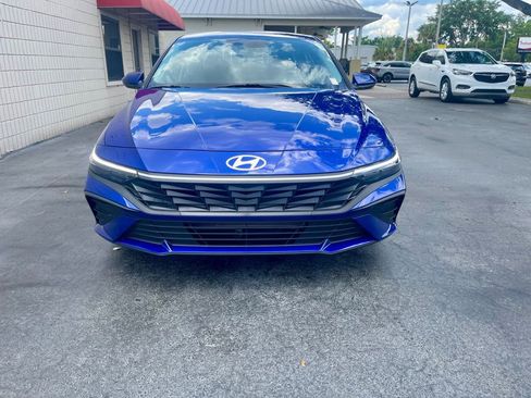 Used 2025 Hyundai Elantra SE FWD image 7