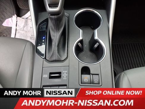 Used 2022 Toyota Highlander XLE image 24