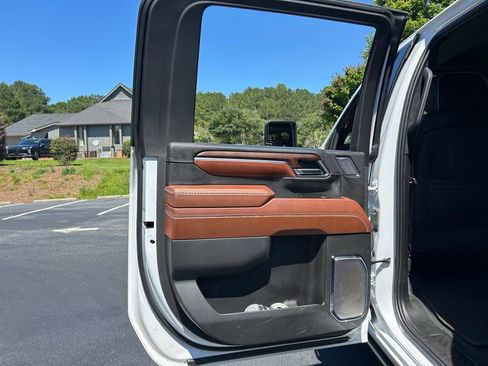 Used 2024 GMC Sierra 3500 Denali Ultimate AWD/4WD image 65