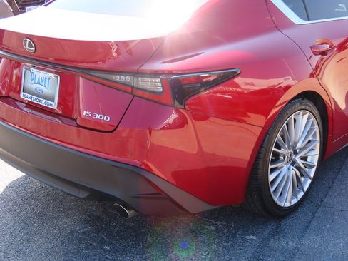 Used 2022 Lexus IS 300 w/ Premium Package image 12
