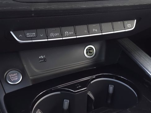 Used 2021 Audi A4 2.0T Premium Plus w/ Premium Plus Package image 19