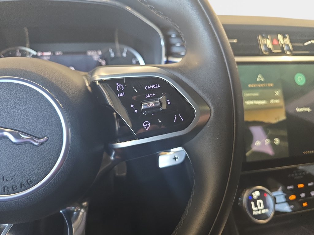 Used 2023 Jaguar F-PACE S AWD/4WD image 21
