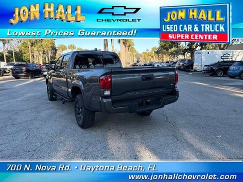 Used 2022 Toyota Tacoma SR5 image 10