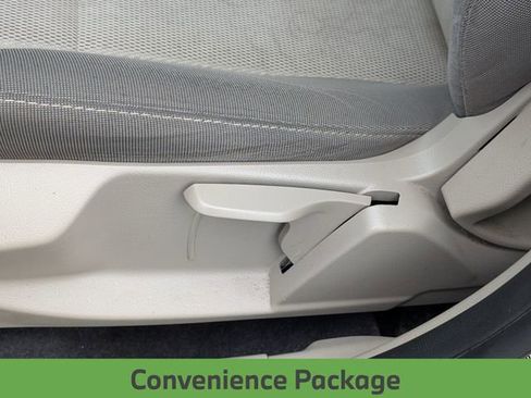 Used 2012 Ford Focus SE FWD image 14