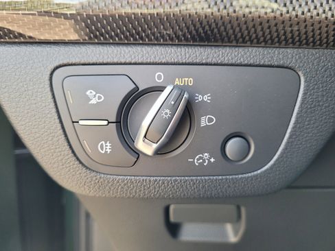 Used 2023 Audi SQ5 Premium Plus w/ Premium Plus Package image 21