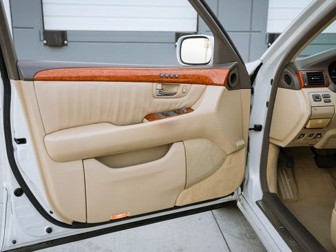 Used 2005 Lexus LS 430 image 14