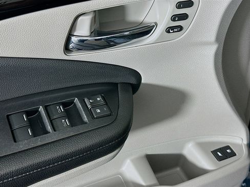 Used 2017 Honda Pilot Touring image 15