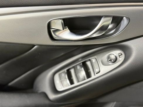 Used 2019 INFINITI Q50 Luxe w/ Essential Package (3.0T Luxe) AWD/4WD image 22