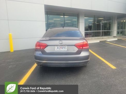Used 2015 Volkswagen Passat TDI SEL Premium FWD image 5