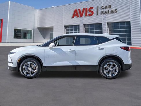 Used 2025 Chevrolet Blazer LT FWD image 10