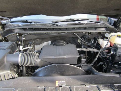 Used 2023 GMC Sierra 2500 SLT image 30